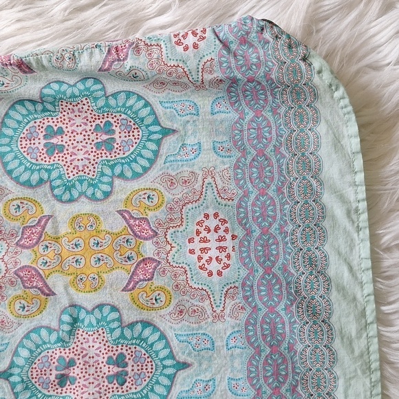 Talbots Moroccan Medallion Split Neck Tunic - Picture 7 of 14